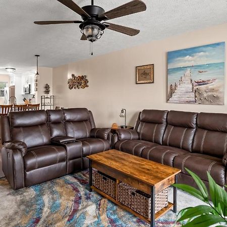 Pet Friendly Townhome With Gulf Views And Hot Tub Right Across From Beach And Schooners بنما سيتي بيتش المظهر الخارجي الصورة