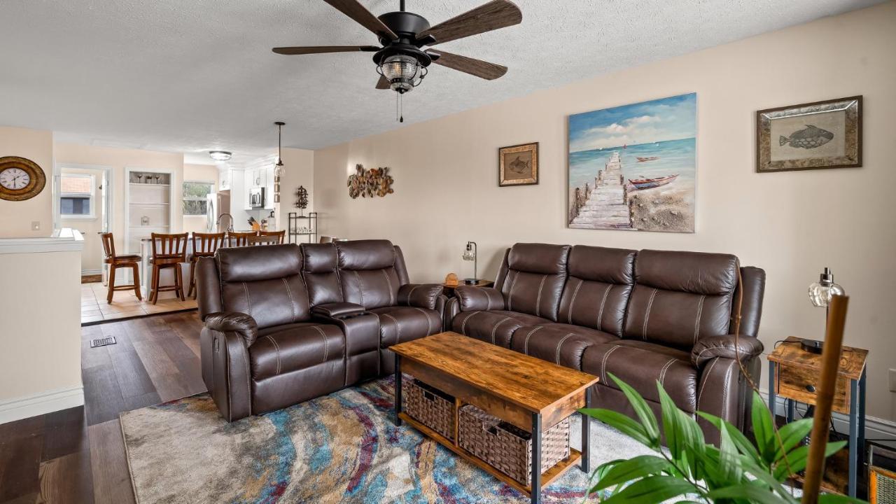 Pet Friendly Townhome With Gulf Views And Hot Tub Right Across From Beach And Schooners بنما سيتي بيتش المظهر الخارجي الصورة