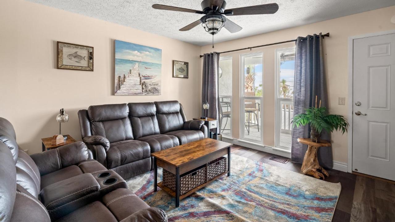 Pet Friendly Townhome With Gulf Views And Hot Tub Right Across From Beach And Schooners بنما سيتي بيتش المظهر الخارجي الصورة