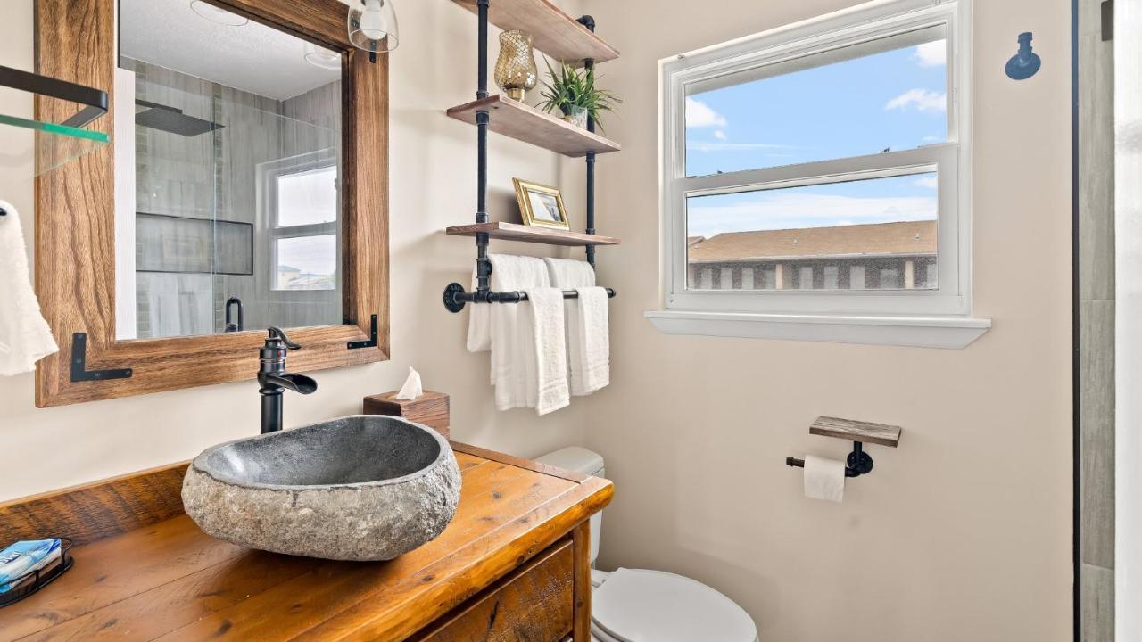 Pet Friendly Townhome With Gulf Views And Hot Tub Right Across From Beach And Schooners بنما سيتي بيتش المظهر الخارجي الصورة