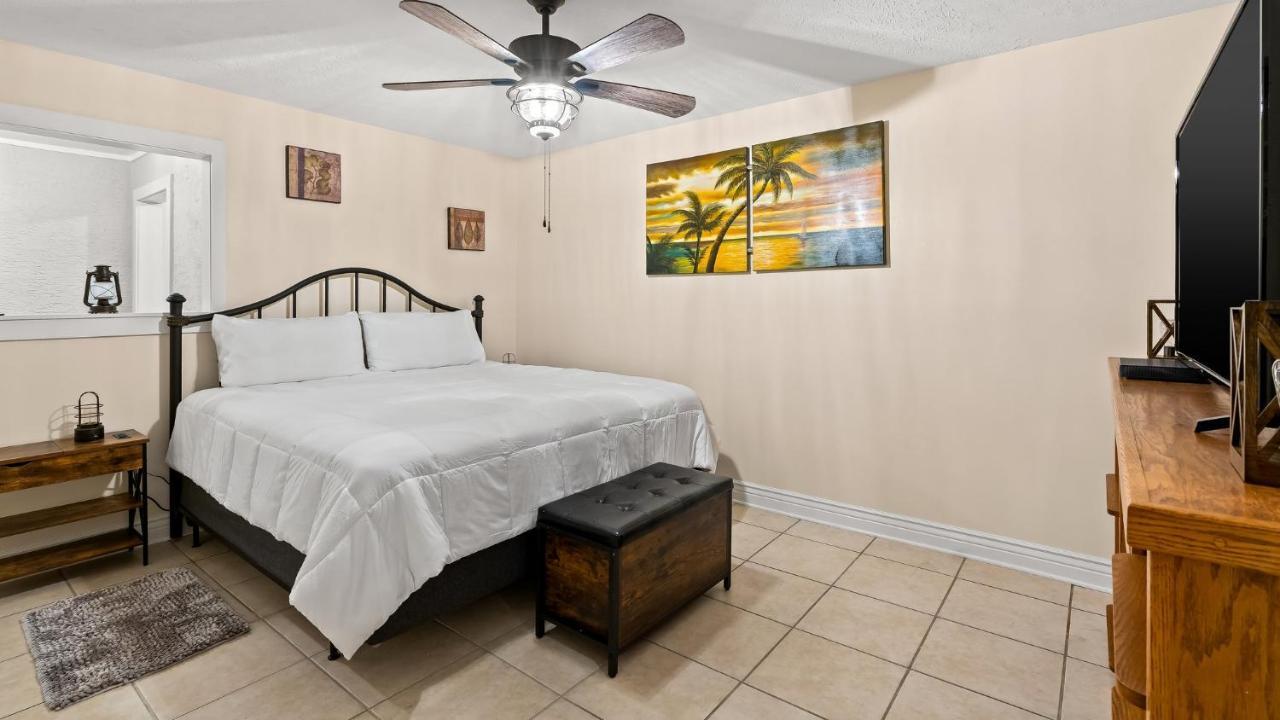 Pet Friendly Townhome With Gulf Views And Hot Tub Right Across From Beach And Schooners بنما سيتي بيتش المظهر الخارجي الصورة